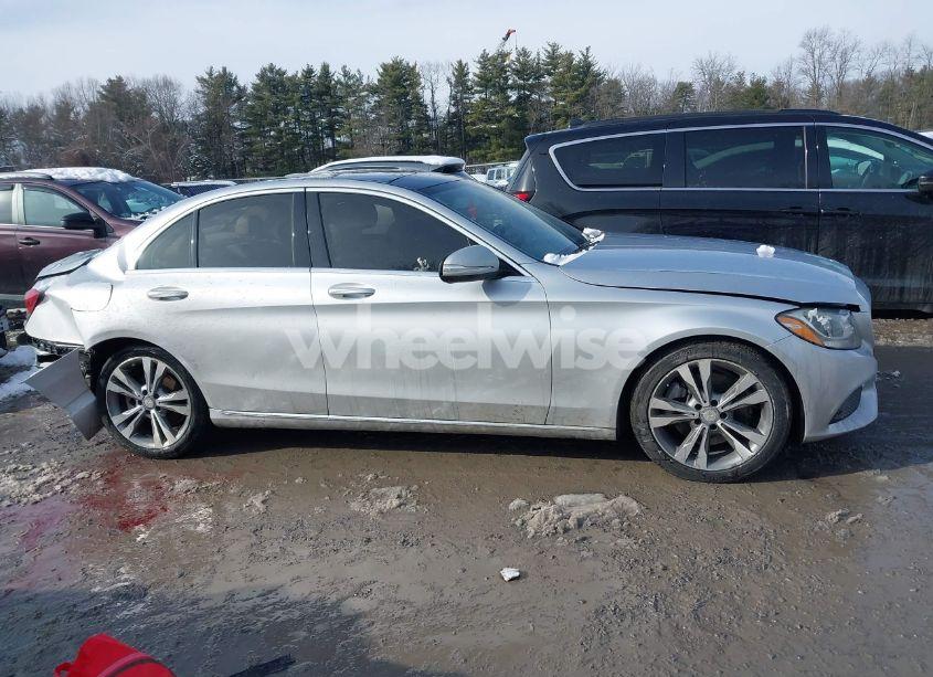 Photo 13 of 2015 Mercedes-benz C 300 4MATIC/LUXURY 4MATIC/SPORT 4MATIC (VIN 55SWF4KBXFU001549)