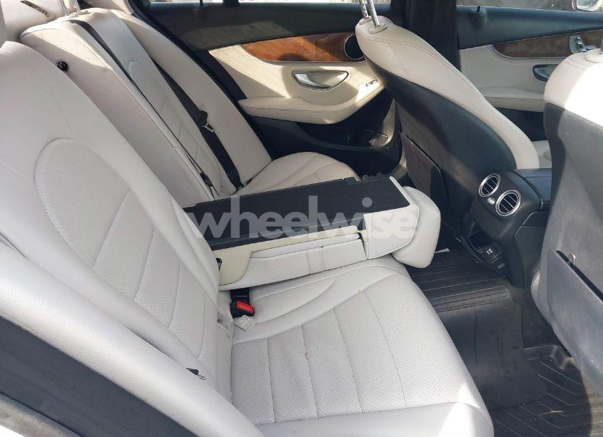 Photo 8 of 2015 Mercedes-benz C 300 4MATIC/LUXURY 4MATIC/SPORT 4MATIC (VIN 55SWF4KBXFU001549)