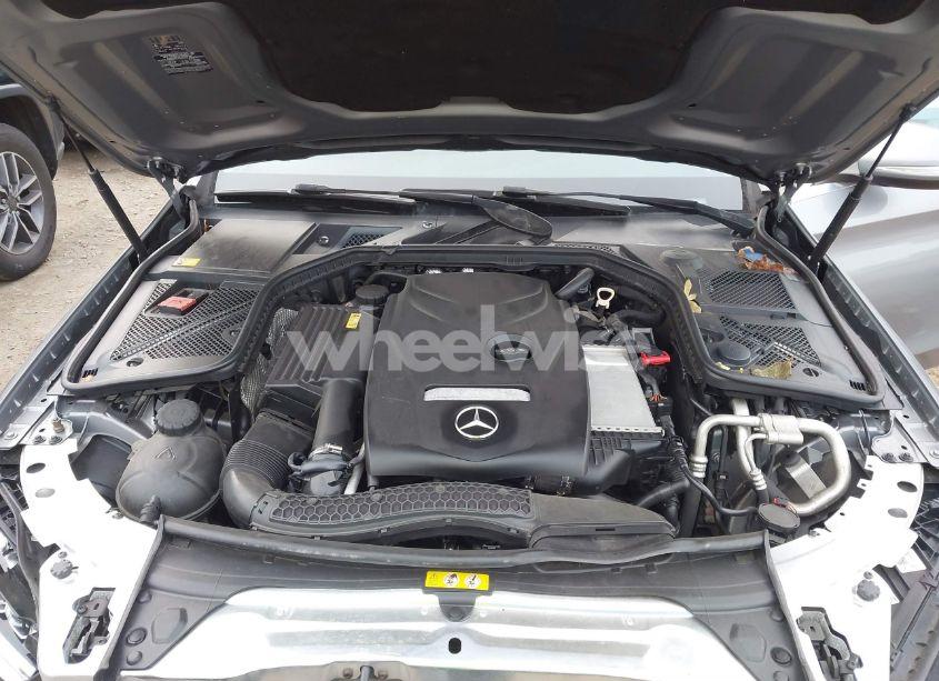 Photo 10 of 2015 Mercedes-benz C 300 4MATIC/LUXURY 4MATIC/SPORT 4MATIC (VIN 55SWF4KBXFU009229)