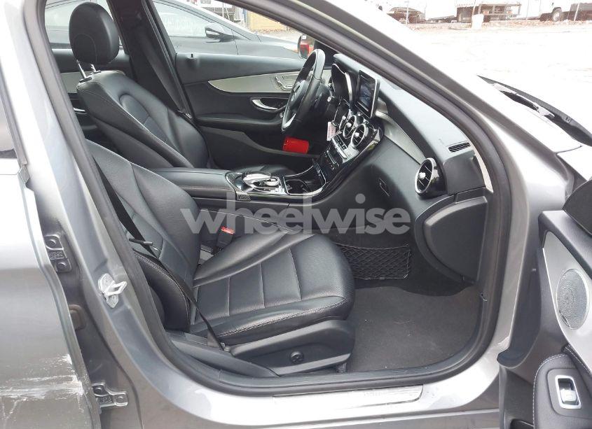 Photo 5 of 2015 Mercedes-benz C 300 4MATIC/LUXURY 4MATIC/SPORT 4MATIC (VIN 55SWF4KBXFU009229)