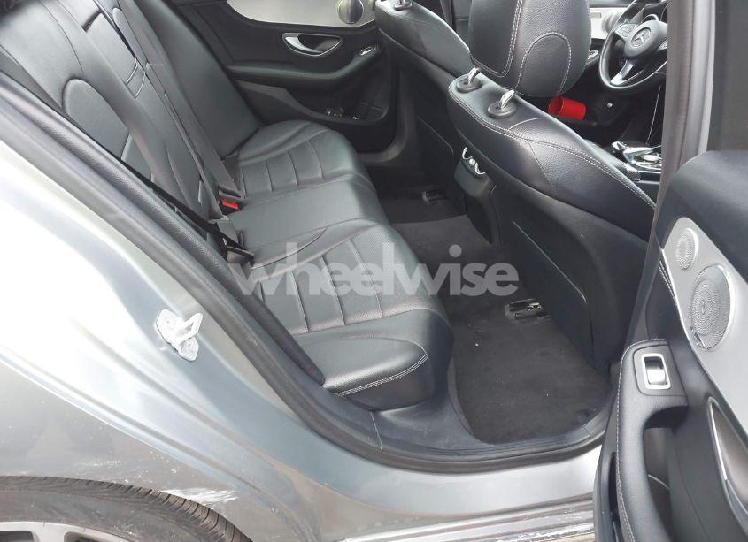 Photo 8 of 2015 Mercedes-benz C 300 4MATIC/LUXURY 4MATIC/SPORT 4MATIC (VIN 55SWF4KBXFU009229)