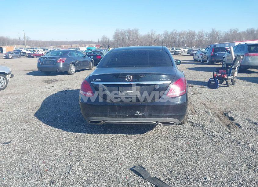 Photo 16 of 2015 Mercedes-benz C 300 4MATIC/LUXURY 4MATIC/SPORT 4MATIC (VIN 55SWF4KBXFU028721)