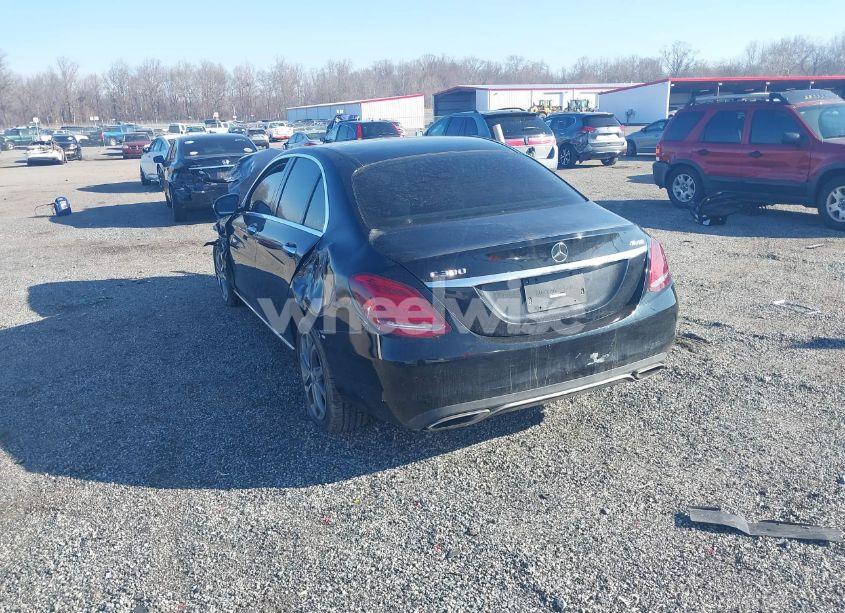 Photo 3 of 2015 Mercedes-benz C 300 4MATIC/LUXURY 4MATIC/SPORT 4MATIC (VIN 55SWF4KBXFU028721)