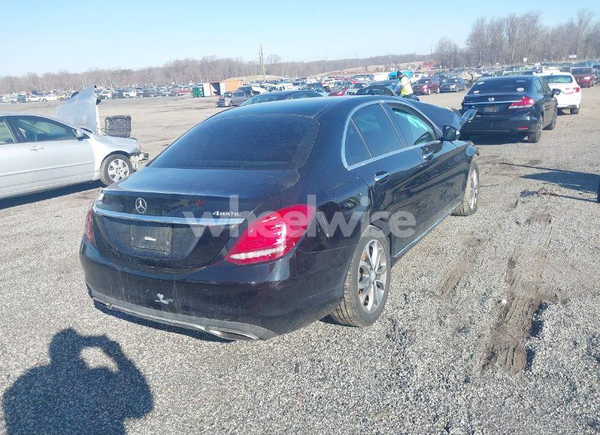 Photo 4 of 2015 Mercedes-benz C 300 4MATIC/LUXURY 4MATIC/SPORT 4MATIC (VIN 55SWF4KBXFU028721)