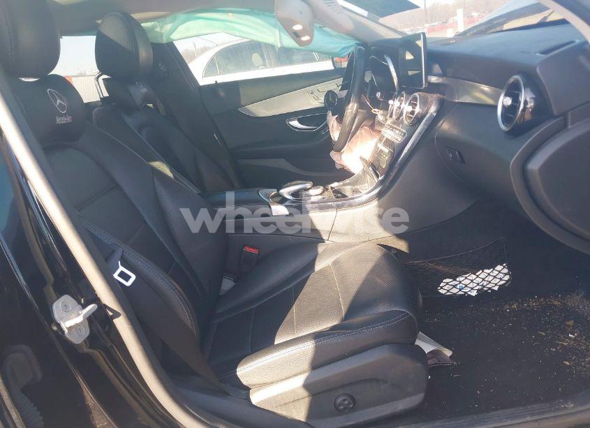 Photo 5 of 2015 Mercedes-benz C 300 4MATIC/LUXURY 4MATIC/SPORT 4MATIC (VIN 55SWF4KBXFU028721)