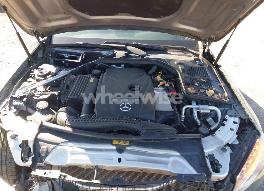 Photo 10 of 2015 Mercedes-benz C 300 4MATIC/LUXURY 4MATIC/SPORT 4MATIC (VIN 55SWF4KBXFU035765)