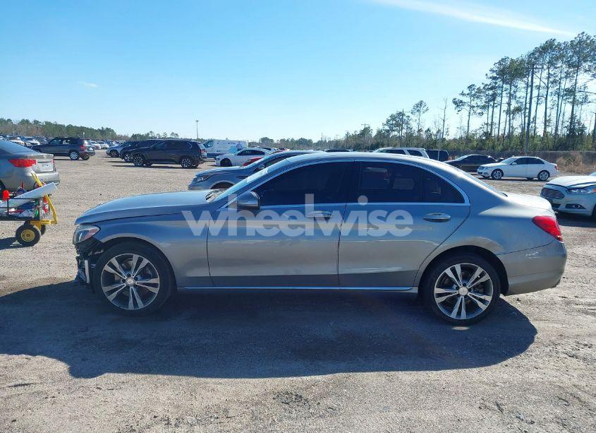 Photo 13 of 2015 Mercedes-benz C 300 4MATIC/LUXURY 4MATIC/SPORT 4MATIC (VIN 55SWF4KBXFU035765)