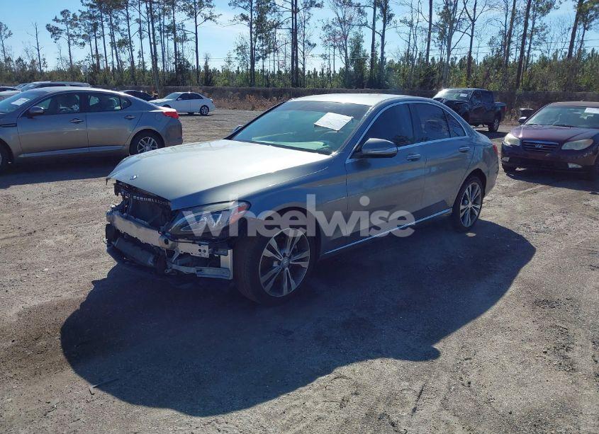 Photo 2 of 2015 Mercedes-benz C 300 4MATIC/LUXURY 4MATIC/SPORT 4MATIC (VIN 55SWF4KBXFU035765)