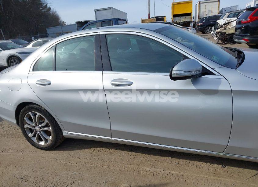 Photo 13 of 2015 Mercedes-benz C 300 4MATIC/LUXURY 4MATIC/SPORT 4MATIC (VIN 55SWF4KBXFU077028)