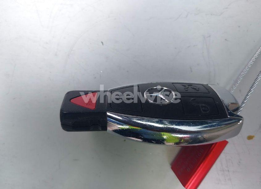 Photo 11 of 2016 Mercedes-benz C 300 4MATIC/LUXURY 4MATIC/SPORT 4MATIC (VIN 55SWF4KBXGU105783)