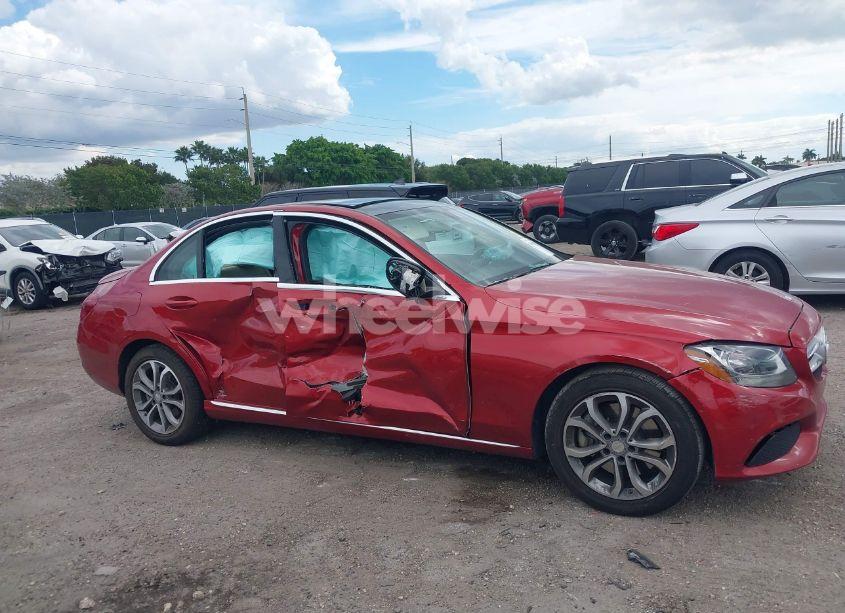 Photo 13 of 2016 Mercedes-benz C 300 4MATIC/LUXURY 4MATIC/SPORT 4MATIC (VIN 55SWF4KBXGU105783)