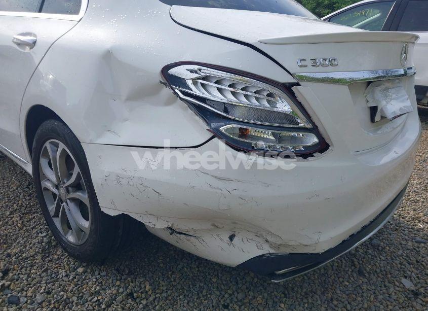 Photo 6 of 2016 Mercedes-benz C 300 4MATIC/LUXURY 4MATIC/SPORT 4MATIC (VIN 55SWF4KBXGU127315)