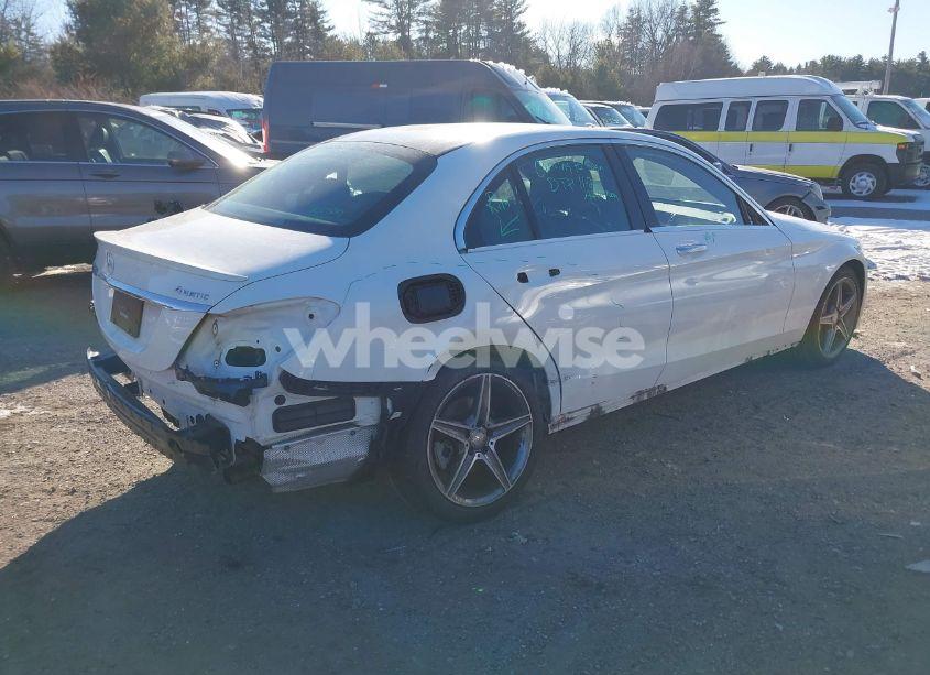 Photo 4 of 2016 Mercedes-benz C 300 4MATIC/LUXURY 4MATIC/SPORT 4MATIC (VIN 55SWF4KBXGU136208)