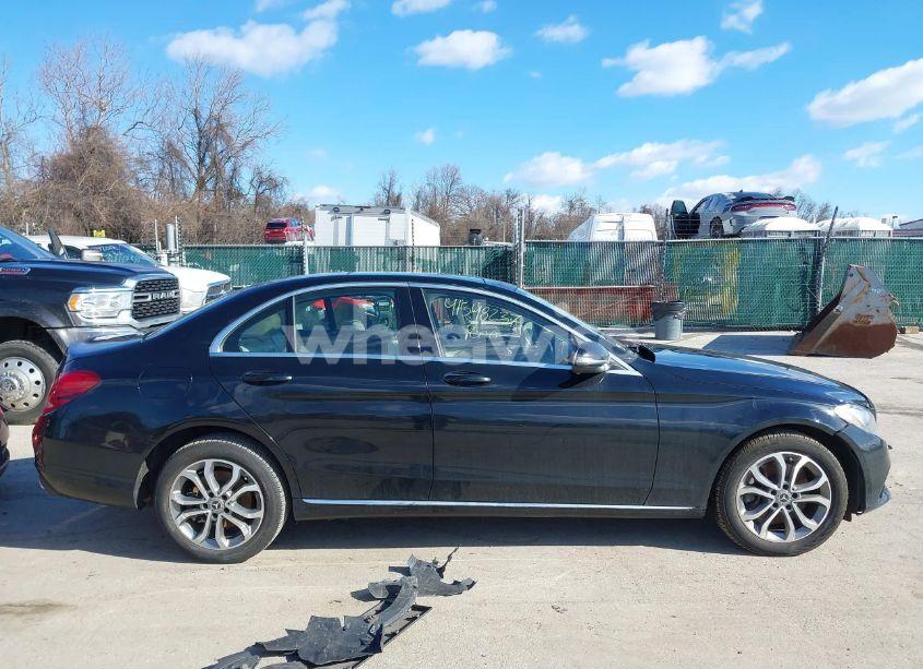 Photo 13 of 2016 Mercedes-benz C 300 4MATIC/LUXURY 4MATIC/SPORT 4MATIC (VIN 55SWF4KBXGU158306)