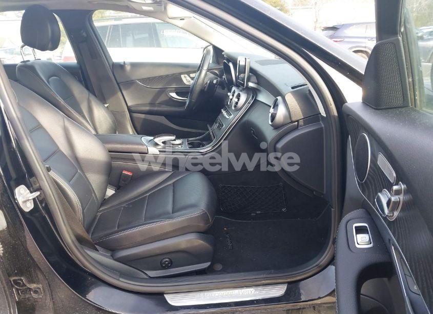 Photo 5 of 2016 Mercedes-benz C 300 4MATIC/LUXURY 4MATIC/SPORT 4MATIC (VIN 55SWF4KBXGU168561)