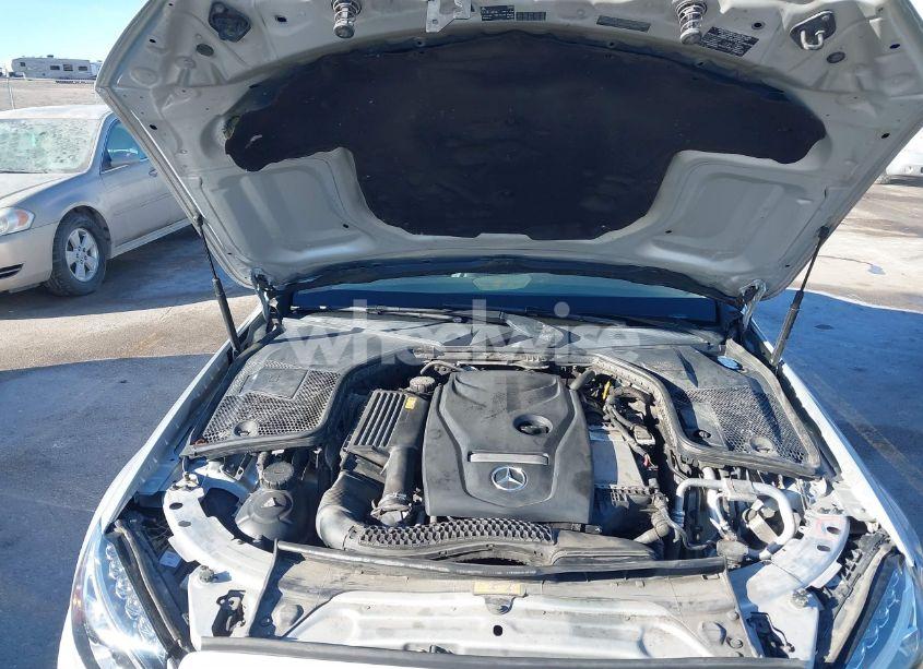 Photo 10 of 2016 Mercedes-benz C 300 4MATIC/LUXURY 4MATIC/SPORT 4MATIC (VIN 55SWF4KBXGU175557)