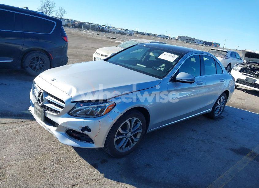 Photo 2 of 2016 Mercedes-benz C 300 4MATIC/LUXURY 4MATIC/SPORT 4MATIC (VIN 55SWF4KBXGU175557)