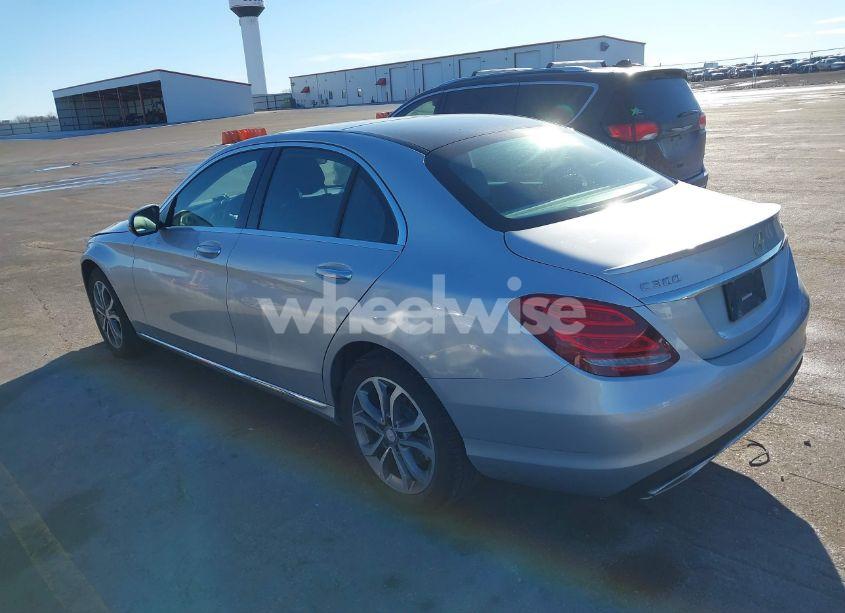 Photo 3 of 2016 Mercedes-benz C 300 4MATIC/LUXURY 4MATIC/SPORT 4MATIC (VIN 55SWF4KBXGU175557)