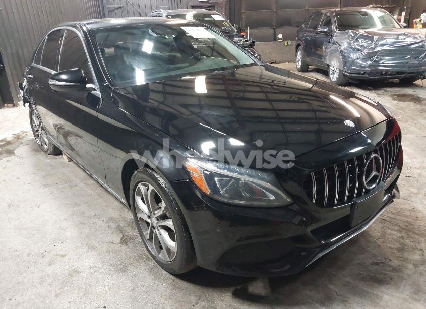 2017 Mercedes-benz C 300 4MATIC/LUXURY 4MATIC/SPORT 4MATIC (VIN 55SWF4KBXHU195387) main photo