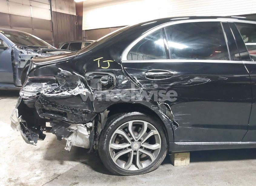 Photo 18 of 2017 Mercedes-benz C 300 4MATIC/LUXURY 4MATIC/SPORT 4MATIC (VIN 55SWF4KBXHU195387)