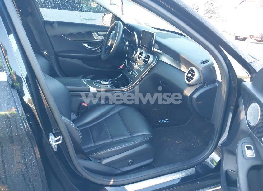 Photo 5 of 2017 Mercedes-benz C 300 4MATIC/LUXURY 4MATIC/SPORT 4MATIC (VIN 55SWF4KBXHU196071)
