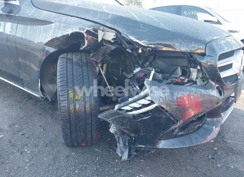 Photo 6 of 2017 Mercedes-benz C 300 4MATIC/LUXURY 4MATIC/SPORT 4MATIC (VIN 55SWF4KBXHU196071)