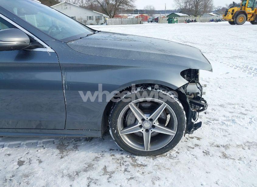 Photo 19 of 2017 Mercedes-benz C 300 4MATIC/LUXURY 4MATIC/SPORT 4MATIC (VIN 55SWF4KBXHU204198)