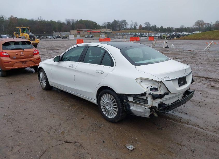 Photo 3 of 2017 Mercedes-benz C 300 4MATIC/LUXURY 4MATIC/SPORT 4MATIC (VIN 55SWF4KBXHU205495)