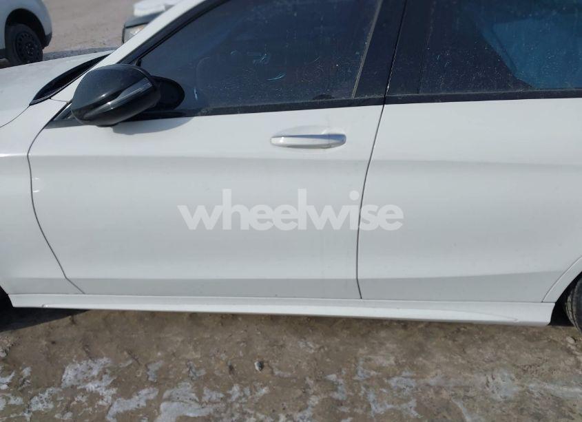 Photo 15 of 2016 Mercedes-benz C 450 AMG 4MATIC (VIN 55SWF6EB8GU130429)