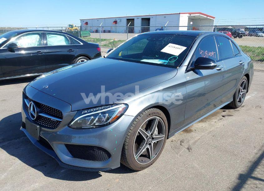 Photo 2 of 2018 Mercedes-benz Amg C 43 4MATIC (VIN 55SWF6EBXJU265001)