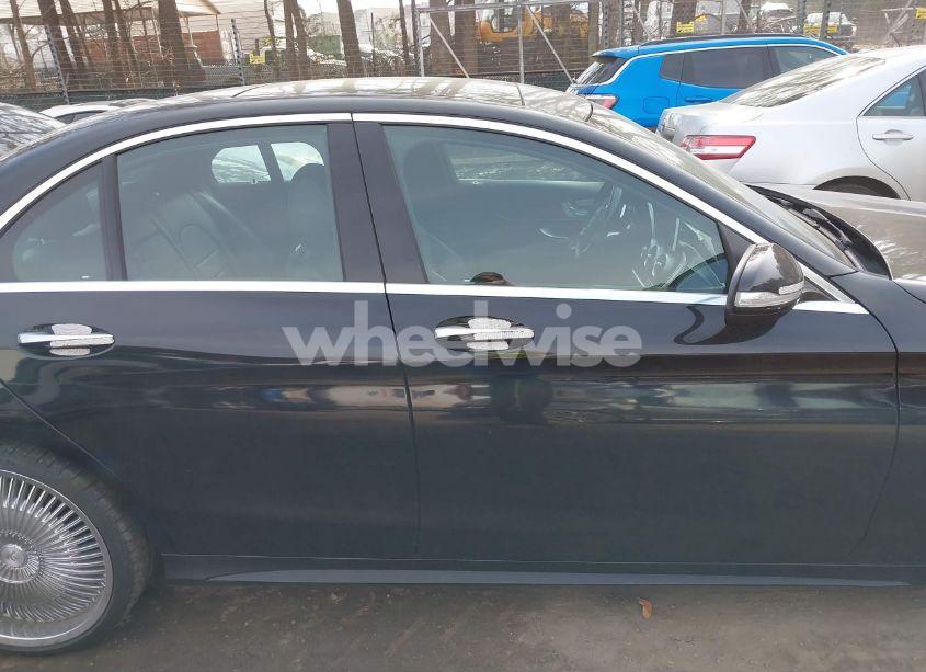 Photo 13 of 2015 Mercedes-benz C 400 4MATIC (VIN 55SWF6GB6FU010138)