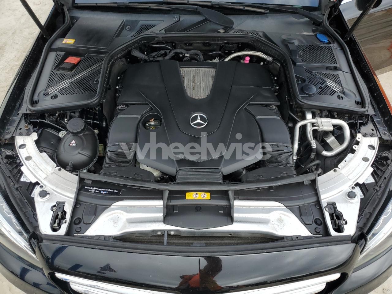 Photo 11 of 2015 MERCEDES-BENZ C 400 4MATIC (VIN 55SWF6GB7FU034318)