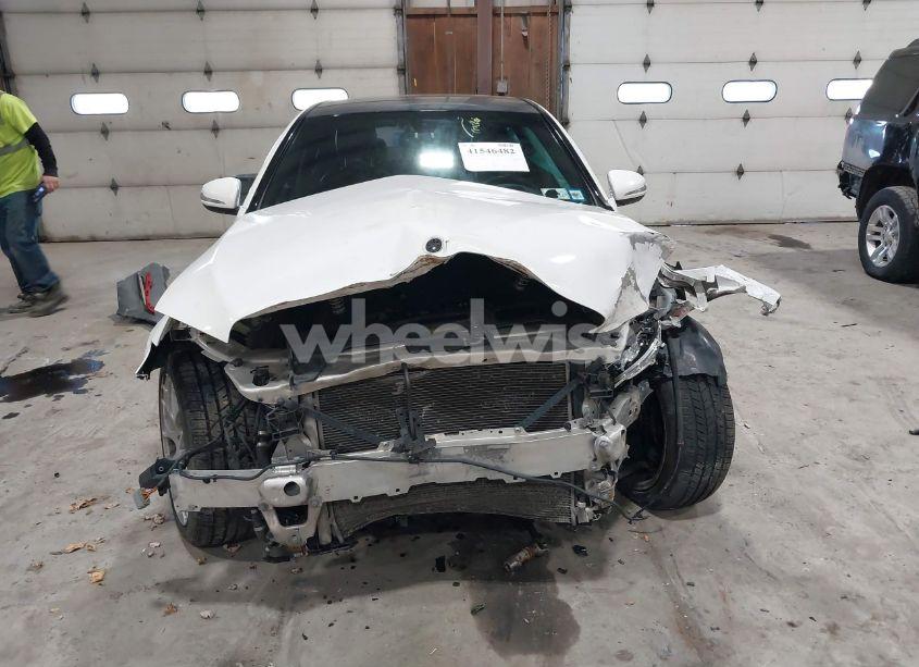 Photo 12 of 2015 Mercedes-benz C 400 4MATIC (VIN 55SWF6GB7FU035307)