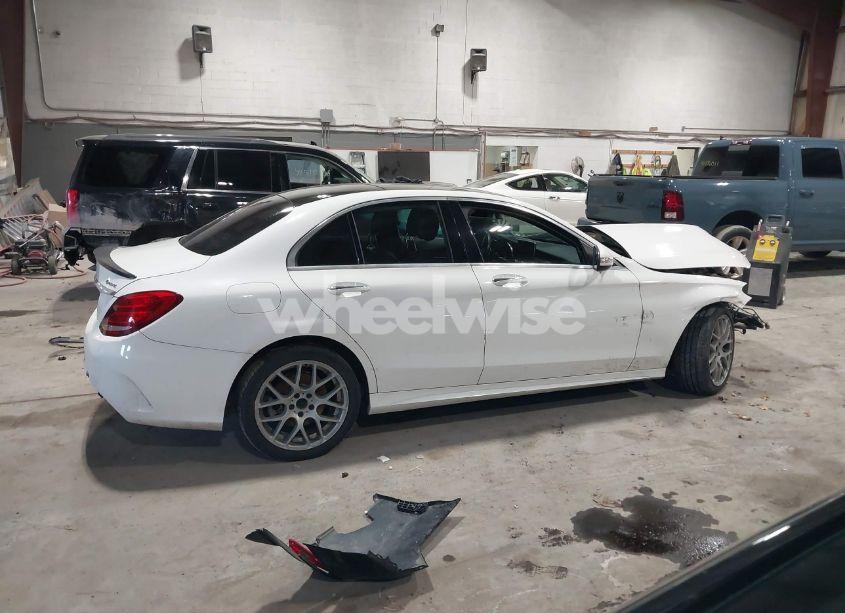Photo 13 of 2015 Mercedes-benz C 400 4MATIC (VIN 55SWF6GB7FU035307)