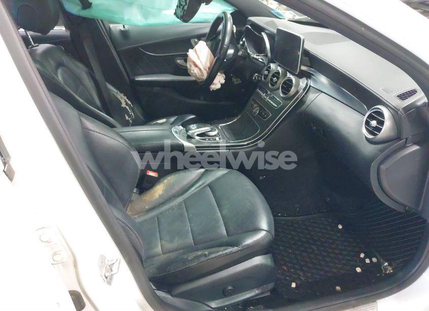 Photo 5 of 2015 Mercedes-benz C 400 4MATIC (VIN 55SWF6GB7FU035307)