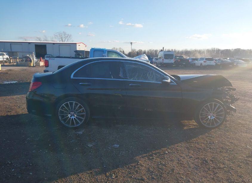 Photo 11 of 2015 Mercedes-benz C 400 4MATIC (VIN 55SWF6GB9FU012286)
