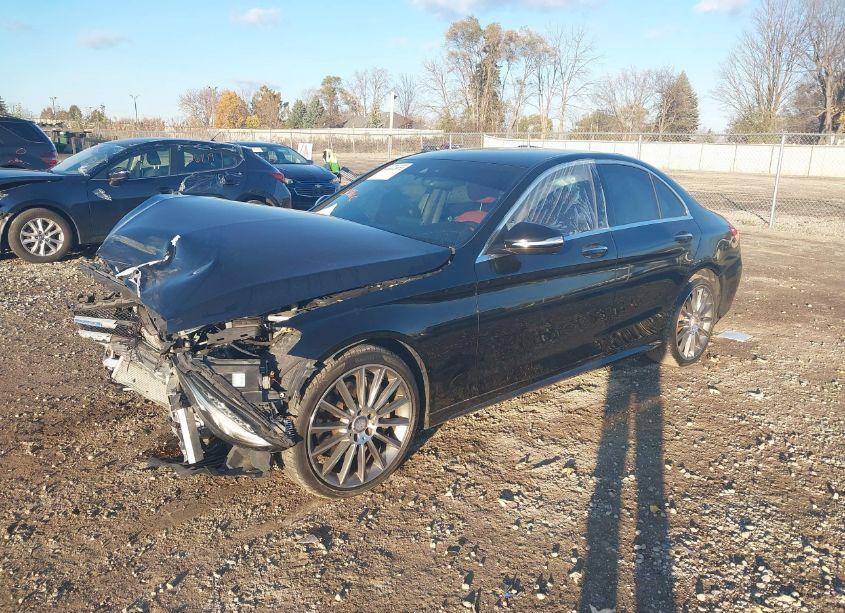 Photo 2 of 2015 Mercedes-benz C 400 4MATIC (VIN 55SWF6GB9FU012286)