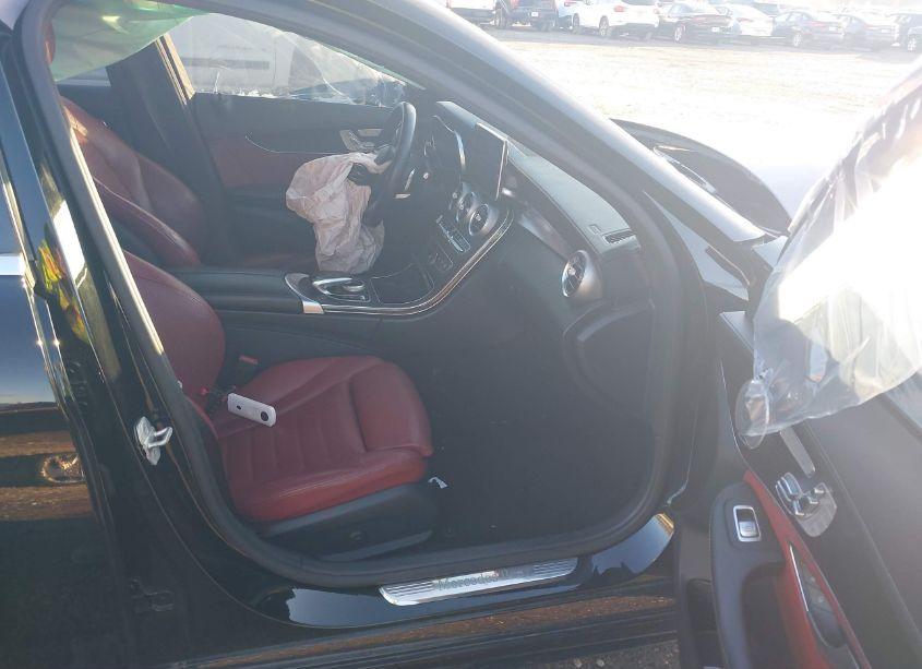 Photo 4 of 2015 Mercedes-benz C 400 4MATIC (VIN 55SWF6GB9FU012286)