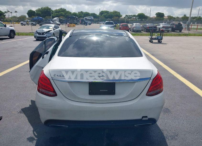 Photo 16 of 2015 Mercedes-benz C 400 4MATIC (VIN 55SWF6GBXFU015973)