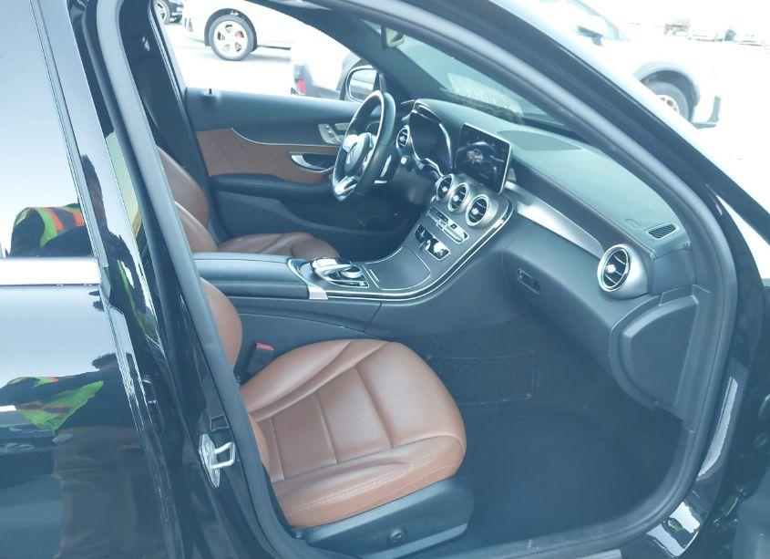 Photo 5 of 2019 Mercedes-benz C 300 (VIN 55SWF8DB0KU300904)