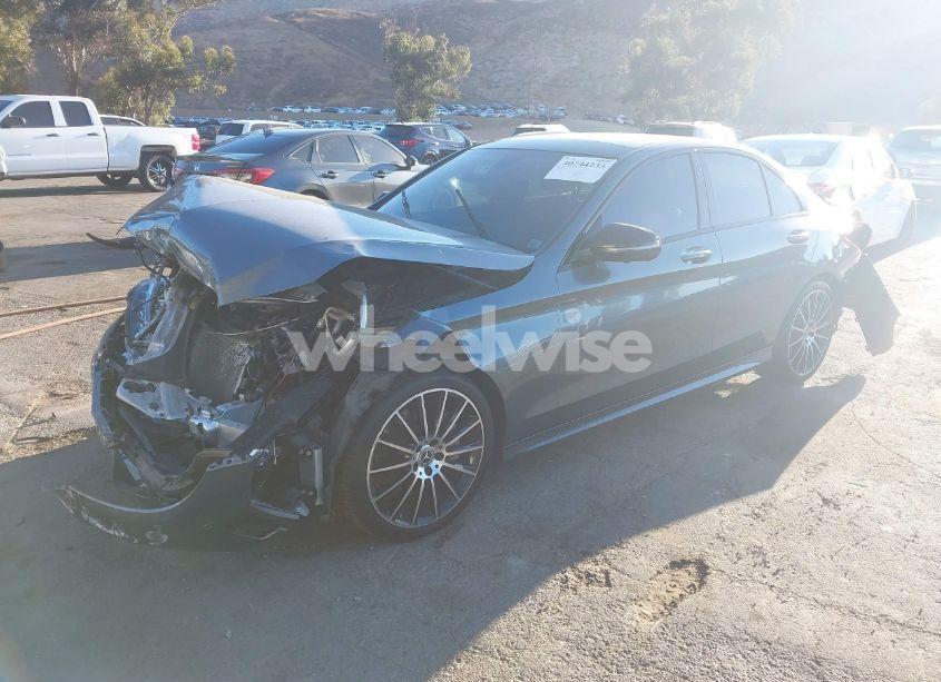 Photo 2 of 2020 Mercedes-benz C 300 (VIN 55SWF8DB0LU322984)