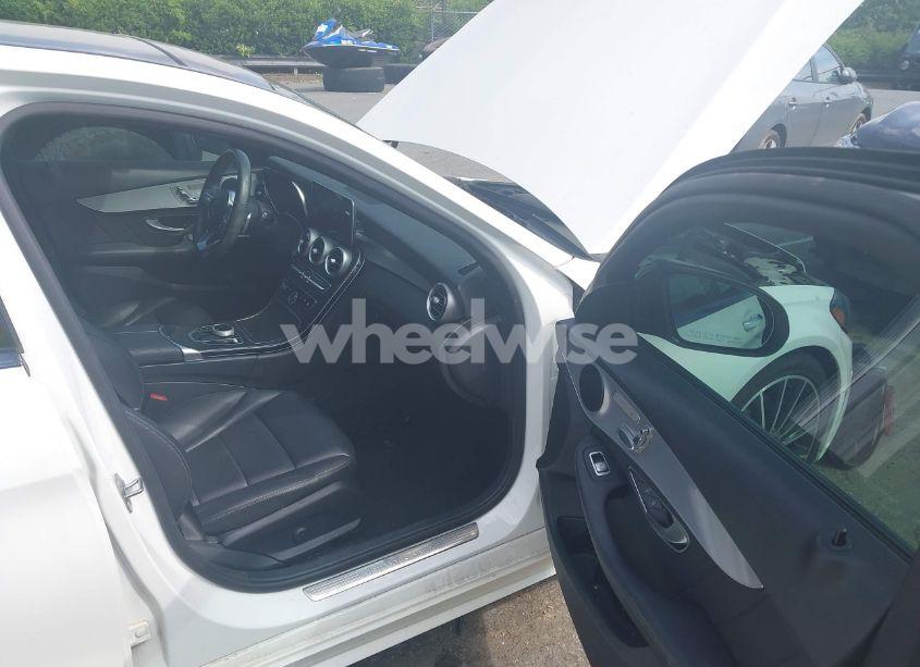 Photo 5 of 2020 Mercedes-benz C 300 (VIN 55SWF8DB0LU326579)