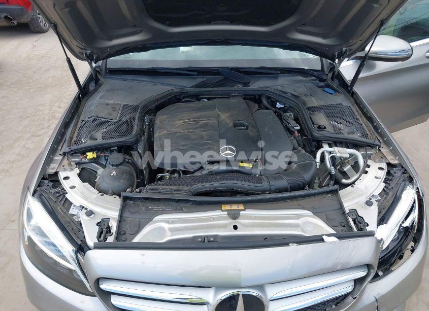 Photo 10 of 2019 Mercedes-benz C 300 (VIN 55SWF8DB1KU296488)