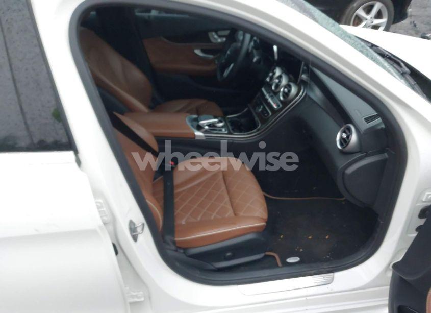 Photo 5 of 2019 Mercedes-benz C 300 (VIN 55SWF8DB2KU291297)