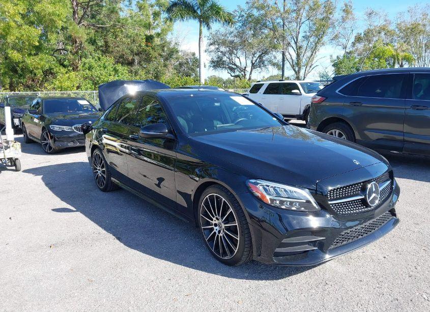 2019 Mercedes-benz C 300 (VIN 55SWF8DB2KU295432) main photo