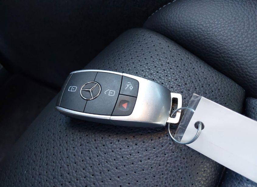 Photo 11 of 2019 Mercedes-benz C 300 (VIN 55SWF8DB2KU295432)