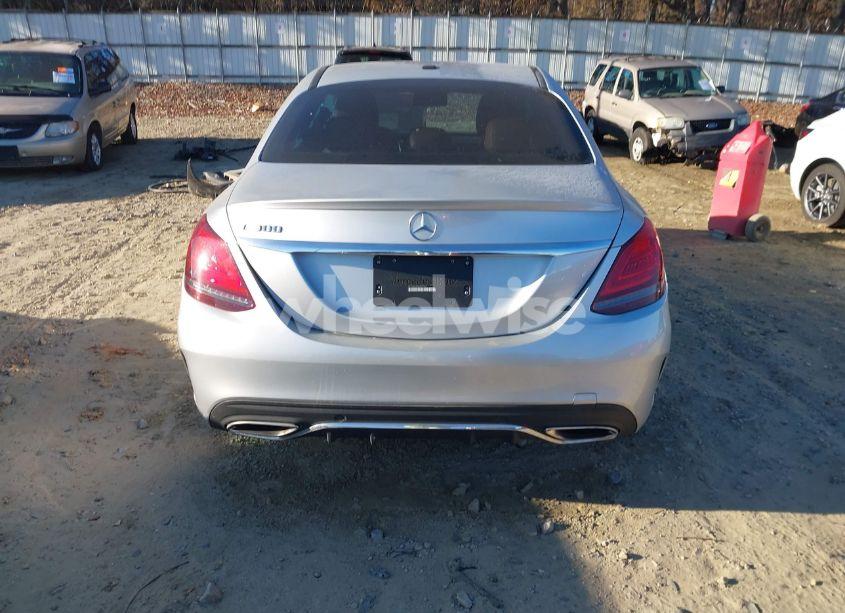 Photo 16 of 2019 Mercedes-benz C 300 (VIN 55SWF8DB2KU303223)
