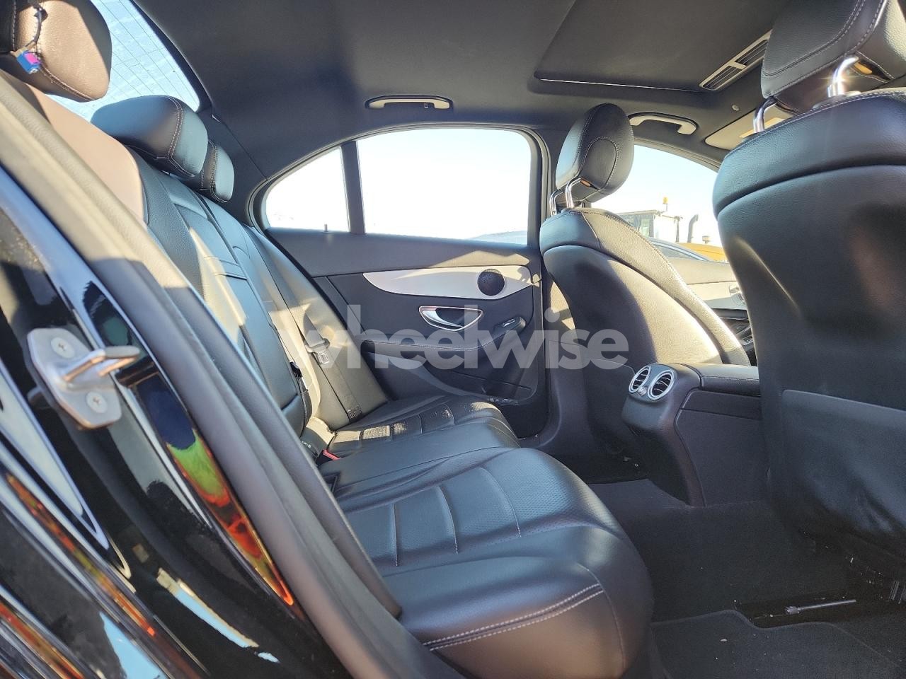 Photo 10 of 2019 MERCEDES-BENZ C 300 (VIN 55SWF8DB4KU286411)