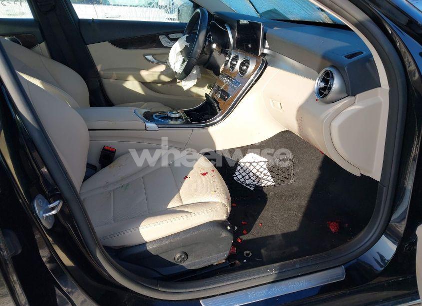 Photo 5 of 2019 Mercedes-benz C 300 (VIN 55SWF8DB4KU299594)