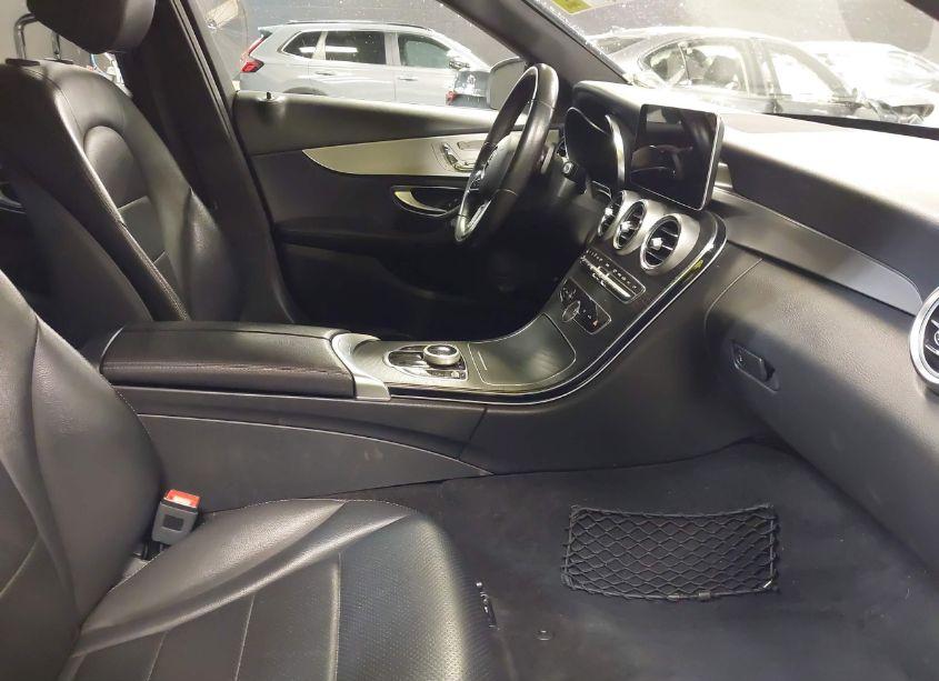 Photo 5 of 2019 Mercedes-benz C 300 (VIN 55SWF8DB5KU301319)